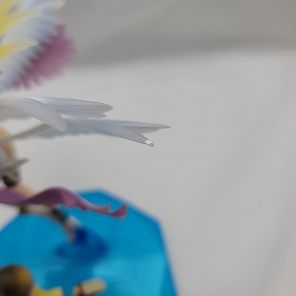 Digimon Angewomon Yagami Hikari Figurine - Picture 6 of 9